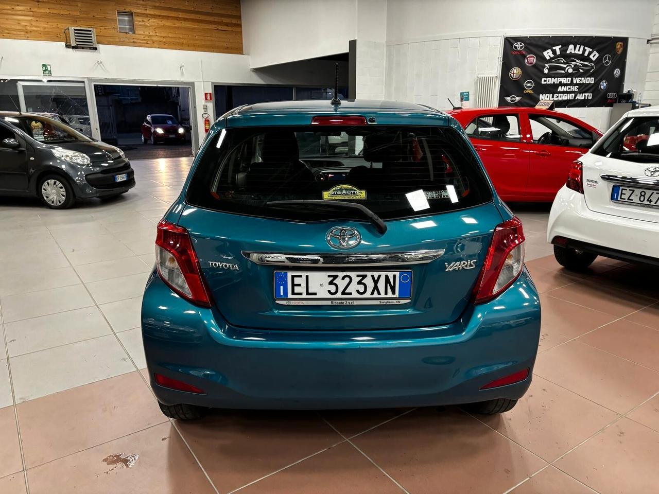 Toyota Yaris 1.0 5 porte Lounge