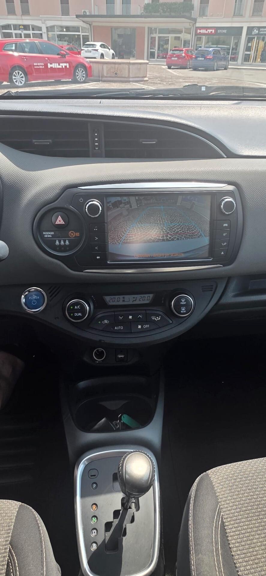 Toyota Yaris HYBRID 5P ACTIVE