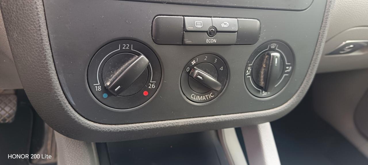 Volkswagen Golf 1.6 16V FSI 3p. Sportline