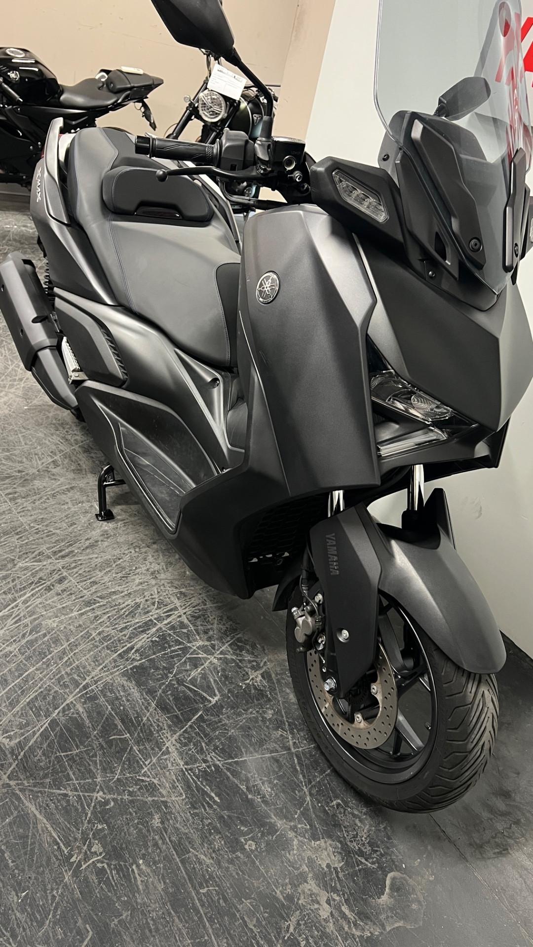 Yamaha X-Max 300