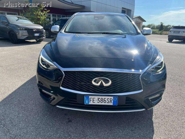 INFINITI Q30 Q30 1.5d Business Executive 109cv dct - FE386SR