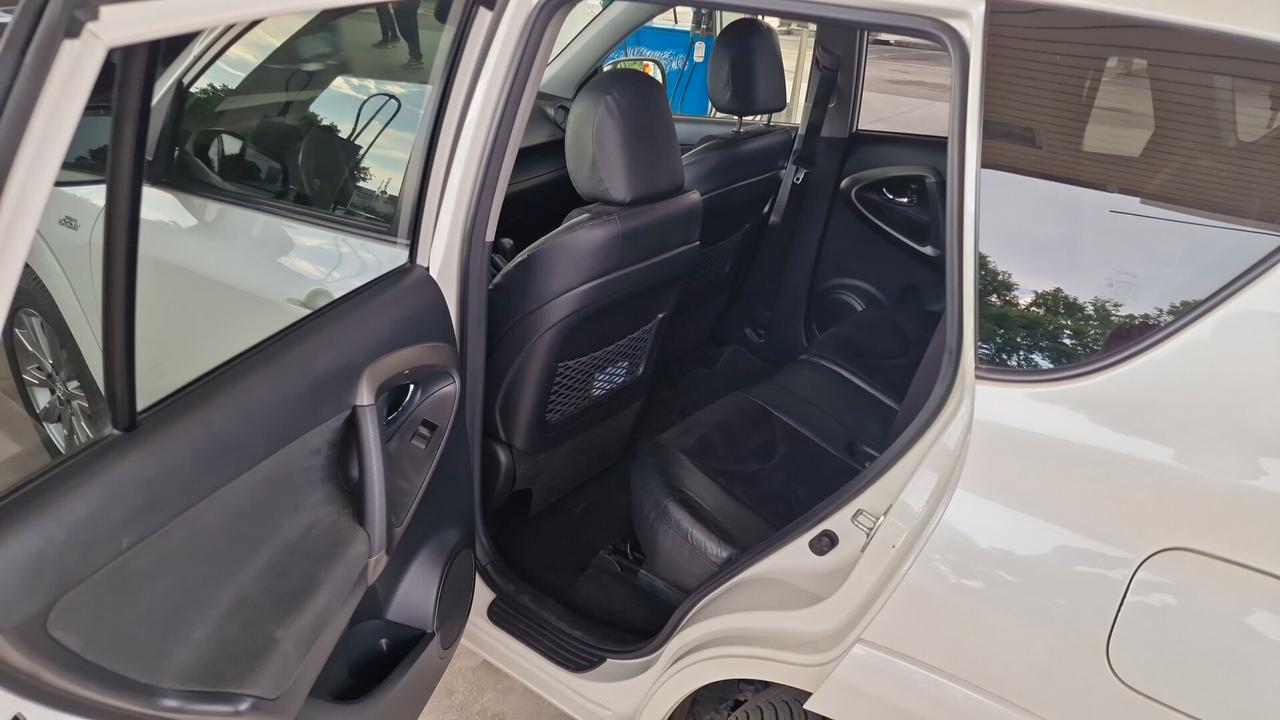 Toyota RAV 4 RAV4 Crossover 2.2 D-Cat A/T 150 CV Style