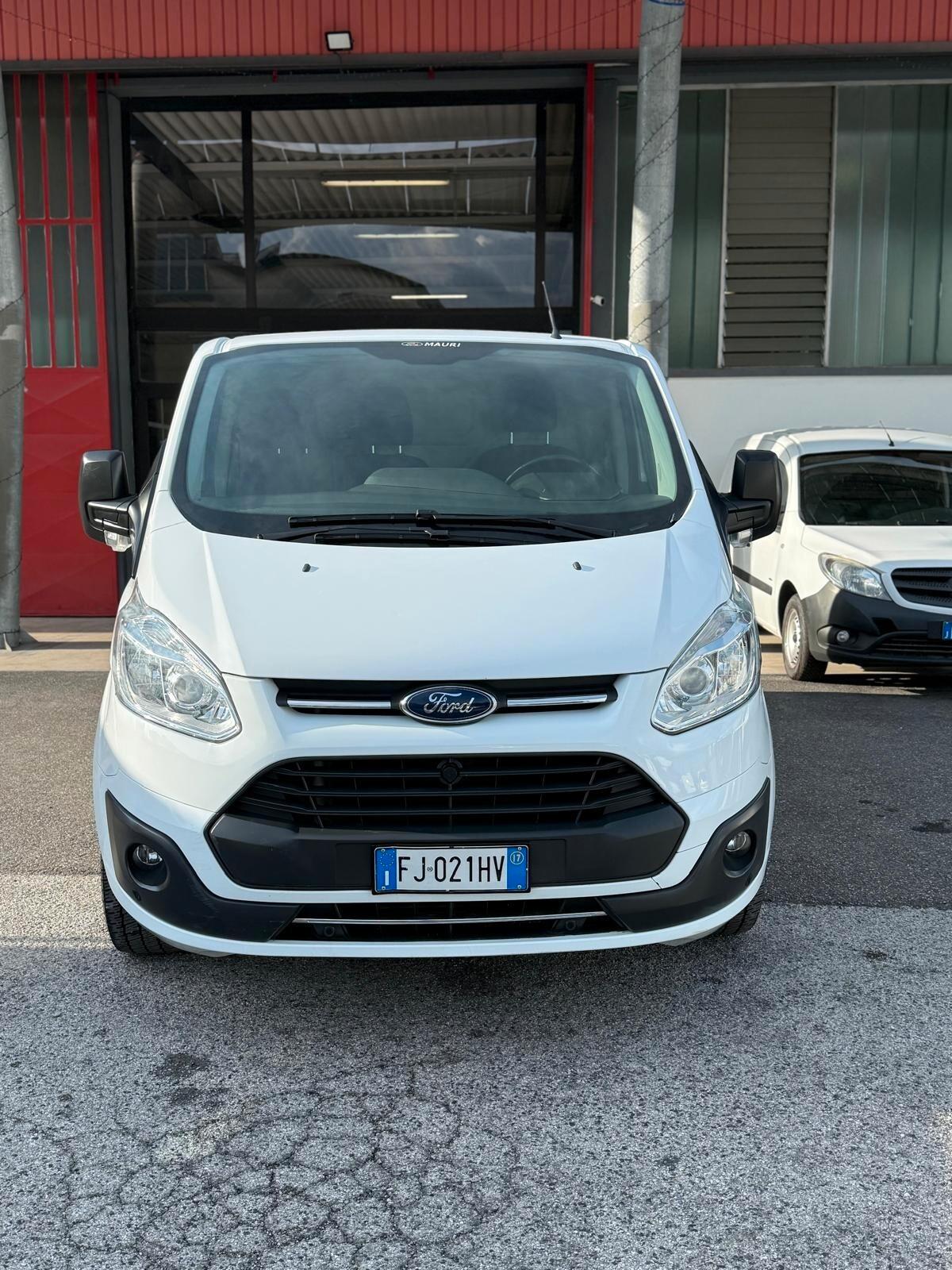 Ford Transit custom L2 H1 PASSO LUNGO 2.0 TDCI