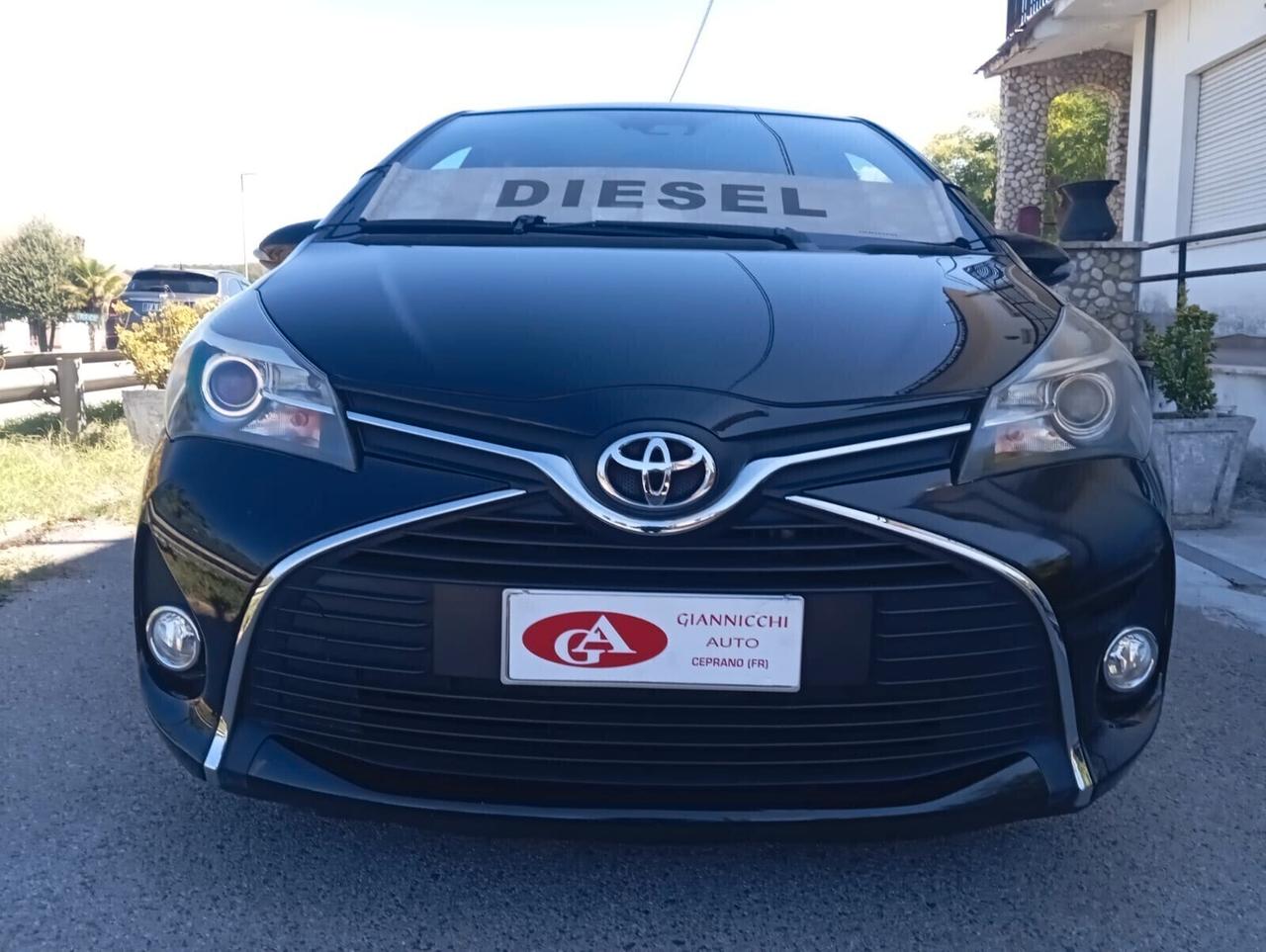 Toyota Yaris 1.4 D 90CV 6M 5 PORTE ACTIVE unipro ben tenuta