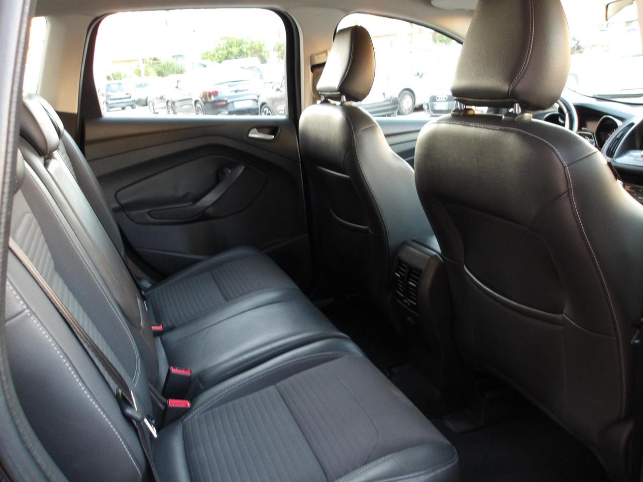 Ford Kuga 2.0 tdci Titanium s&s awd 150cv powershift