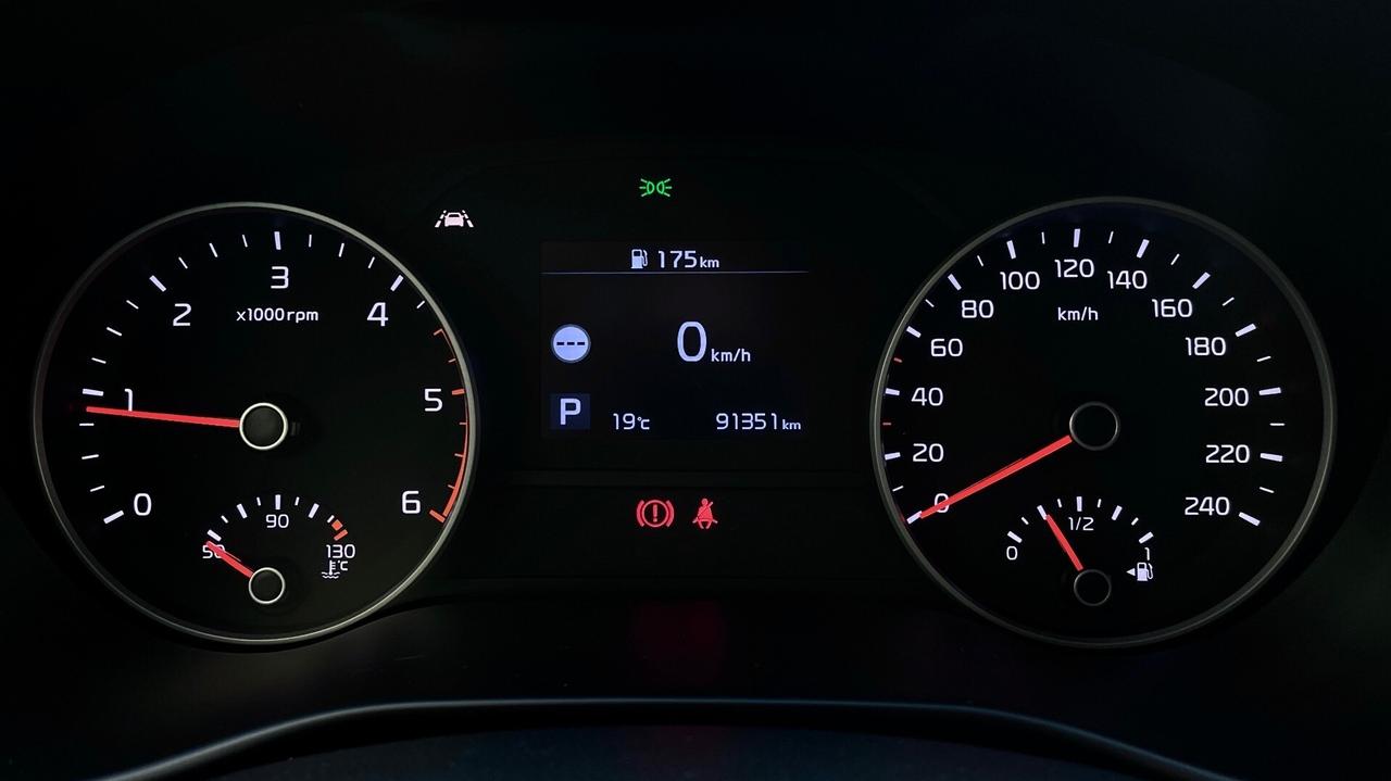 KIA SPORTAGE 1.6 BUSINESS CLASS CRDI DCT7 MH 2WD 136CV - FULL LED, CARPLAY, NEOPATENTATI