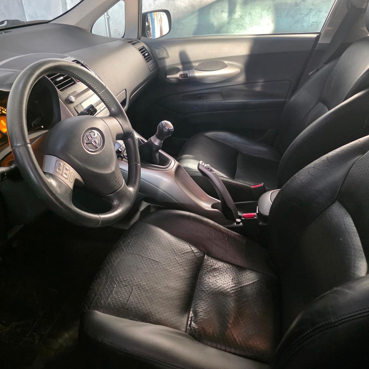 Toyota AURIS 1.6 BENZINA FRIZIONE NUOVA