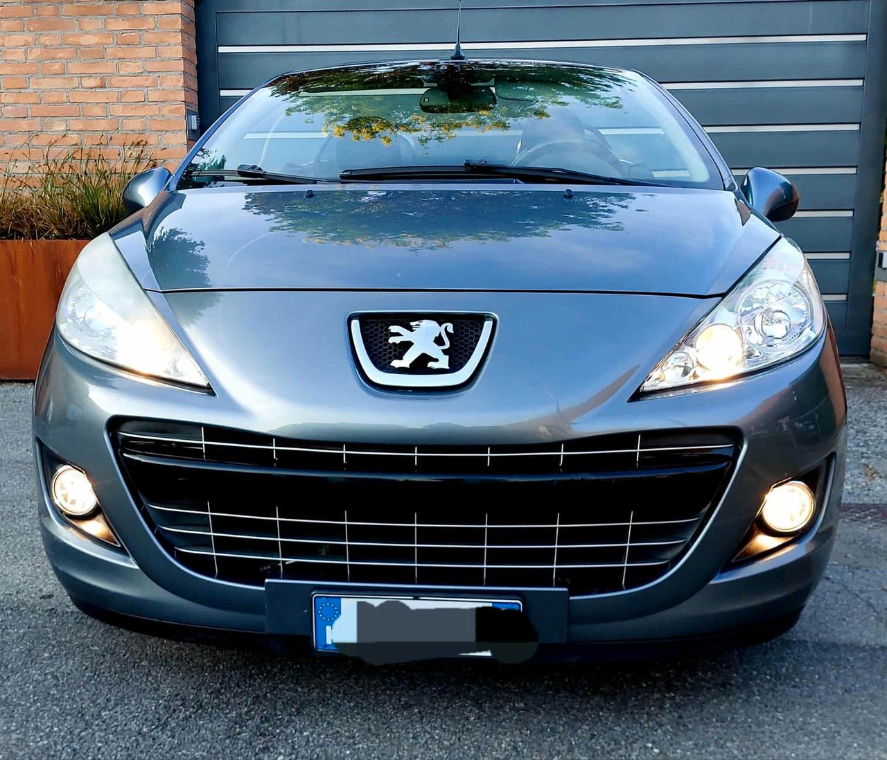 Peugeot 207 1.6 HDi CC Féline neopatentati euro5B