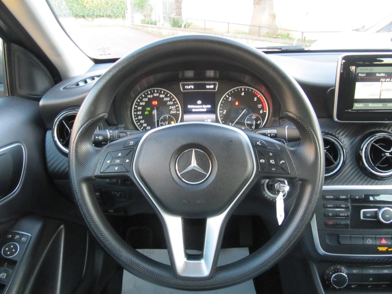 Mercedes-benz GLA 180 GLA 180 CDI Automatic Premium