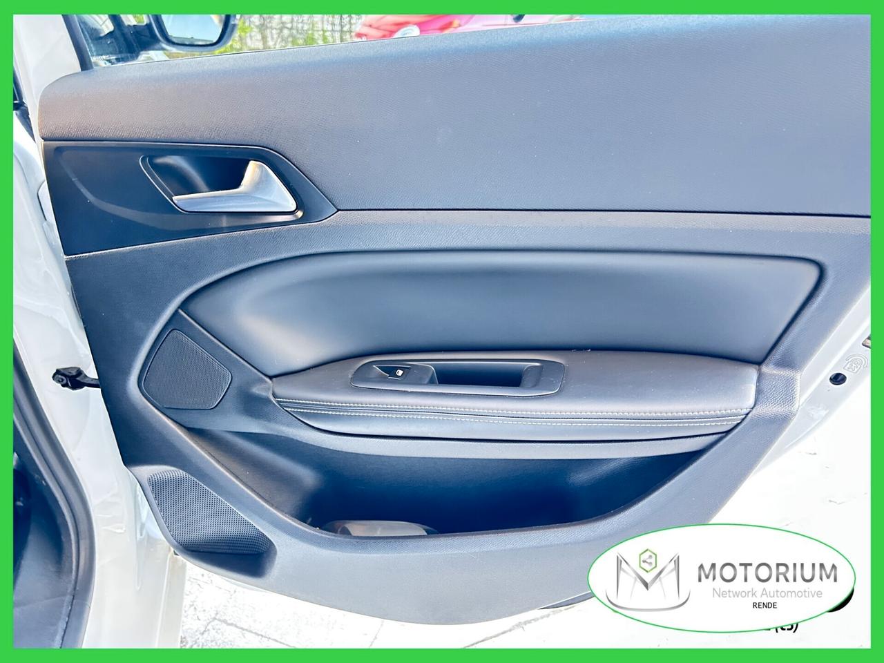 Peugeot 308 BlueHDi 120 S&S EAT6 Allure 06/2016