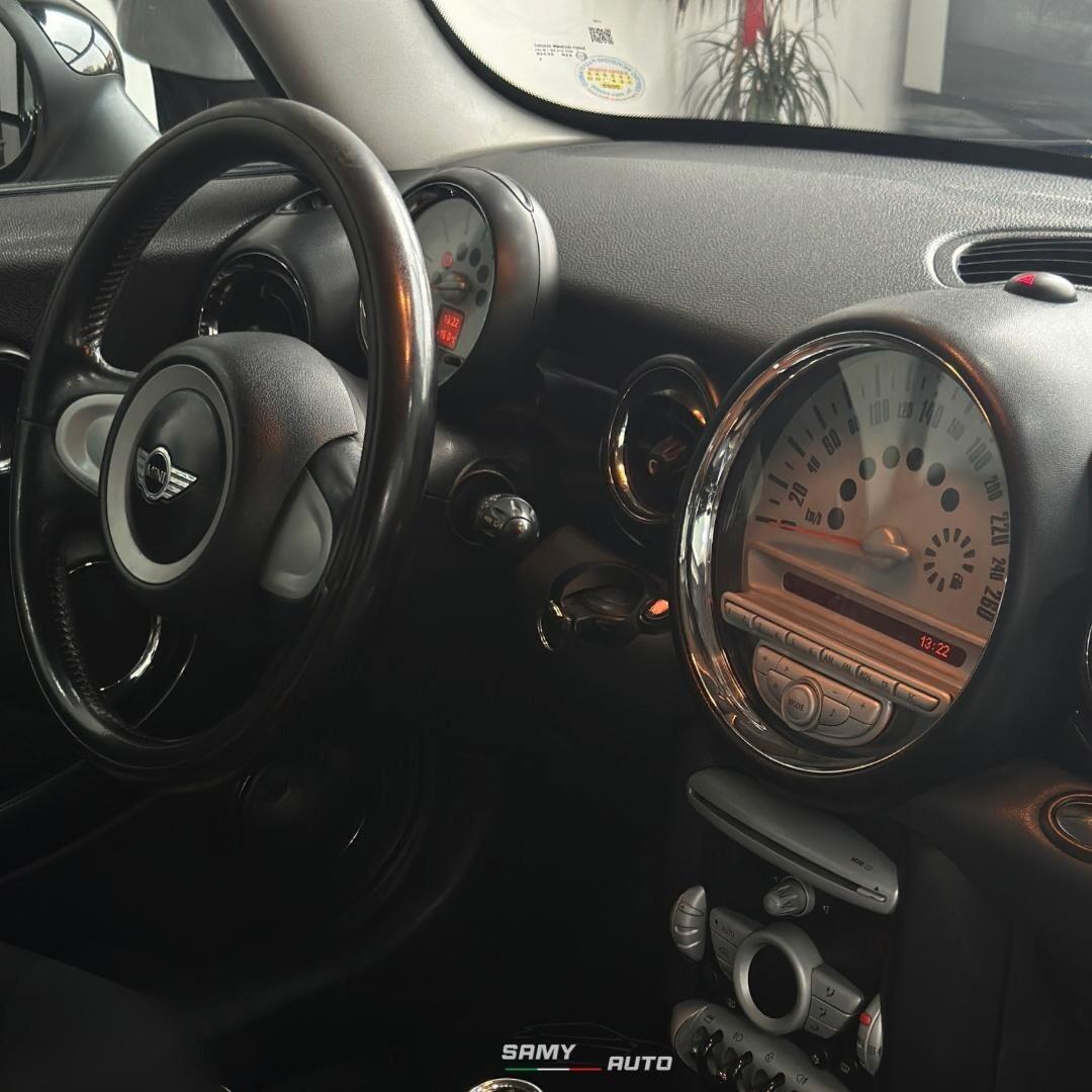 Mini Cooper D Hatchback 1.6