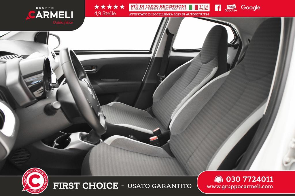 Toyota Aygo 5 Porte 1.0 VVT-i x-play