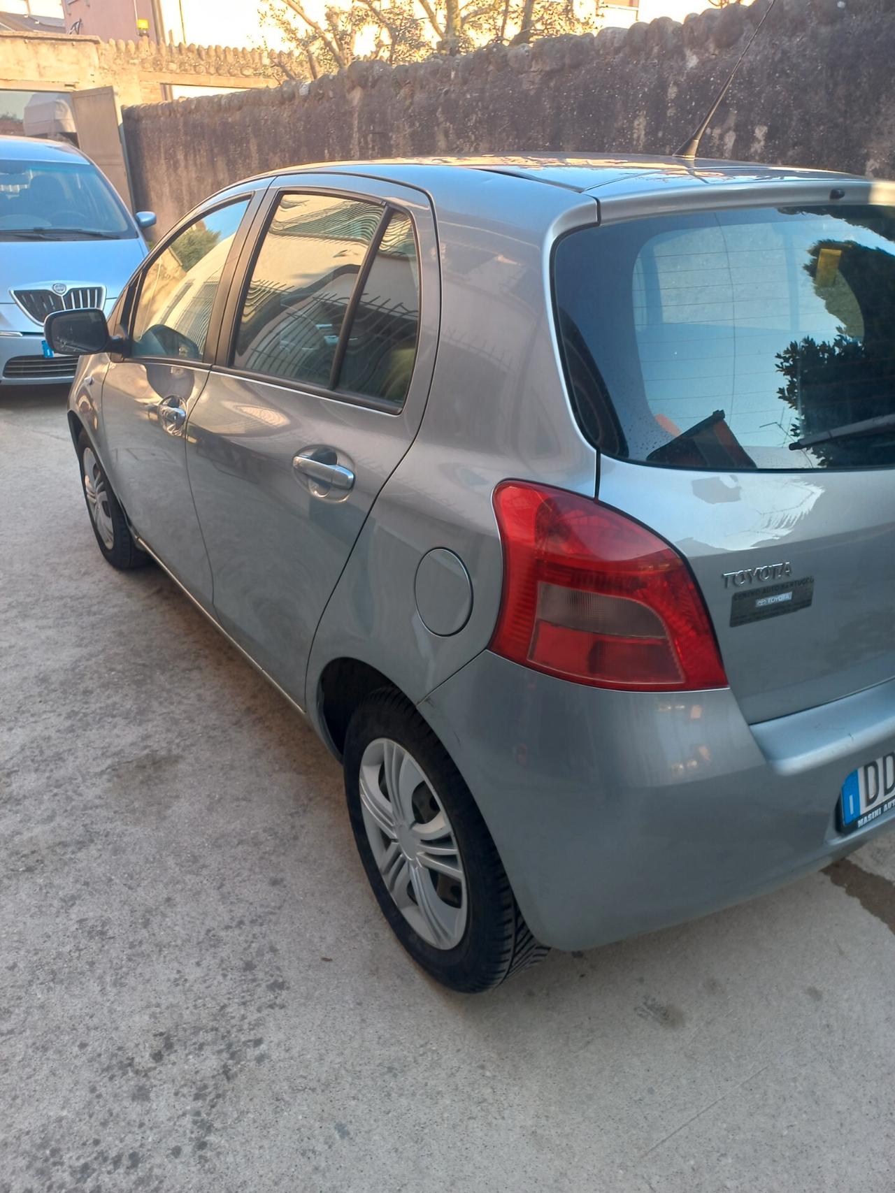 Toyota Yaris 1.4 D-4D 5 porte Sol