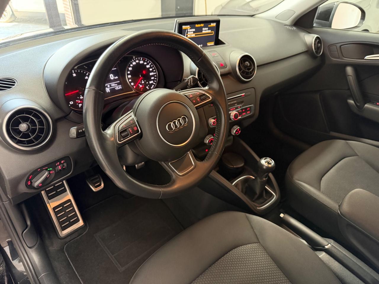 Audi A1 1.4 TDI S-LINE 90CV
