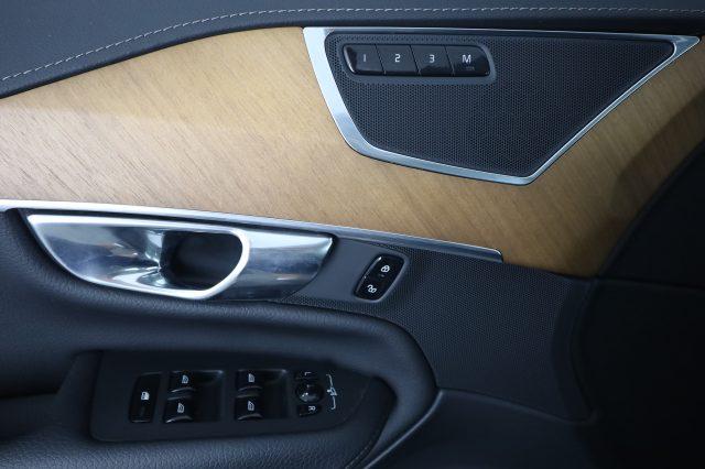 VOLVO XC90 XC90 B5 (d) AWD automatico 7 posti Plus Bright