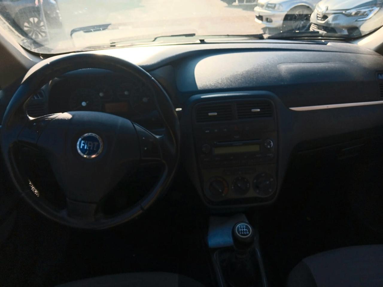 Fiat Grande Punto 14 CC 16 Valvole