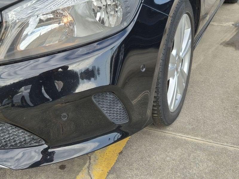 Mercedes-Benz Classe A A 180 d Sport auto my16