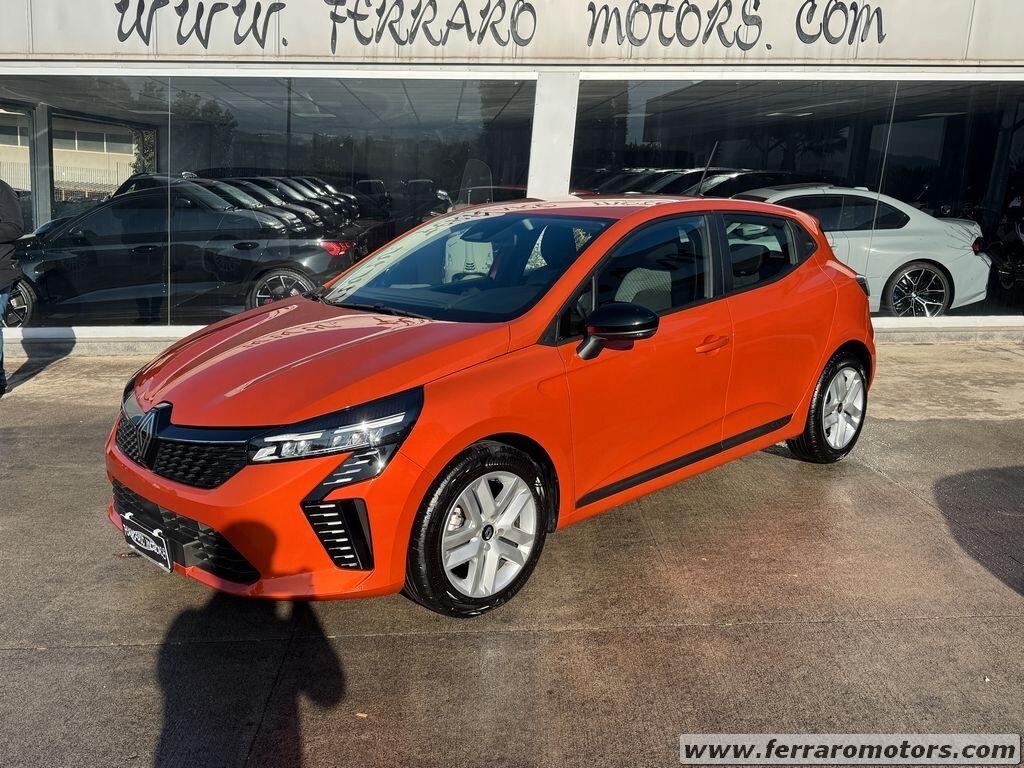 Renault Clio SCe 65 CV neo patentati a soli 179 euro al mese