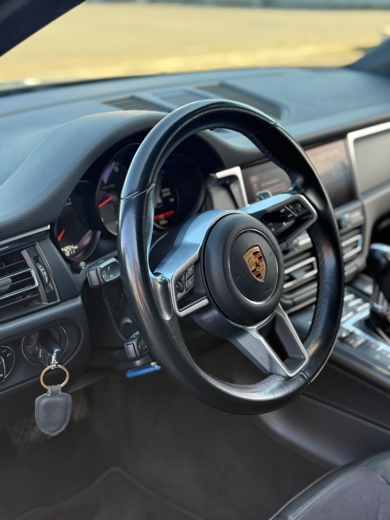 Porsche Macan 2.0 Pasm
