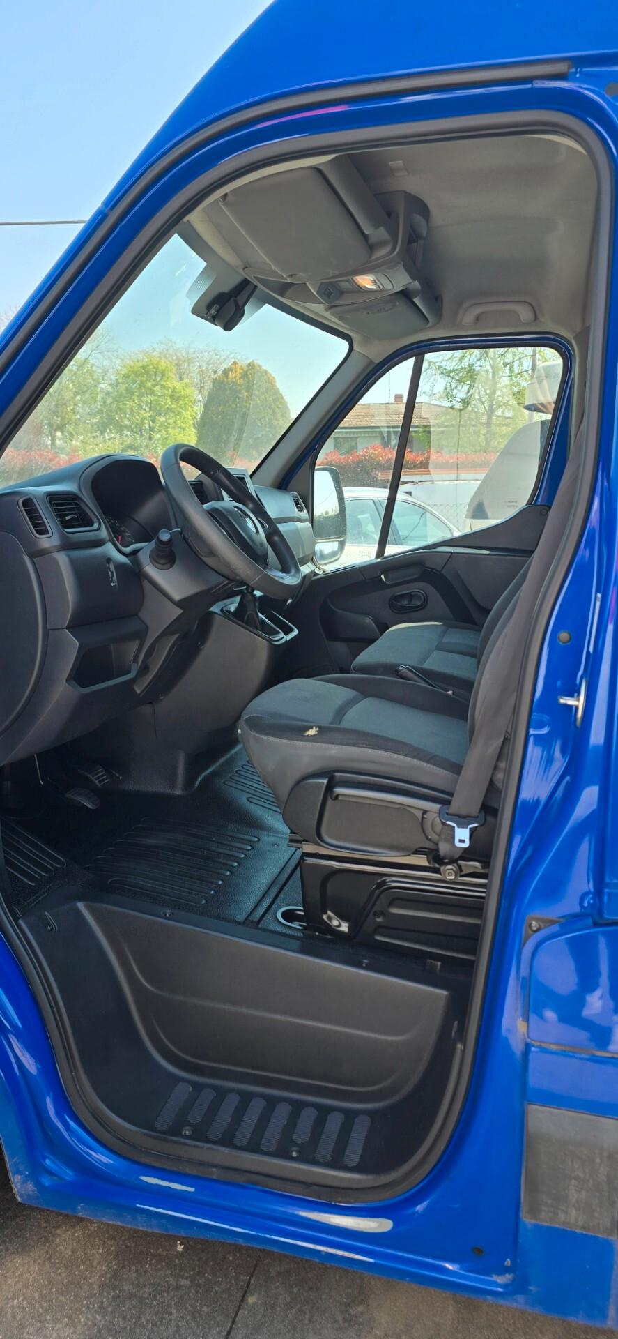 RENAULT MASTER