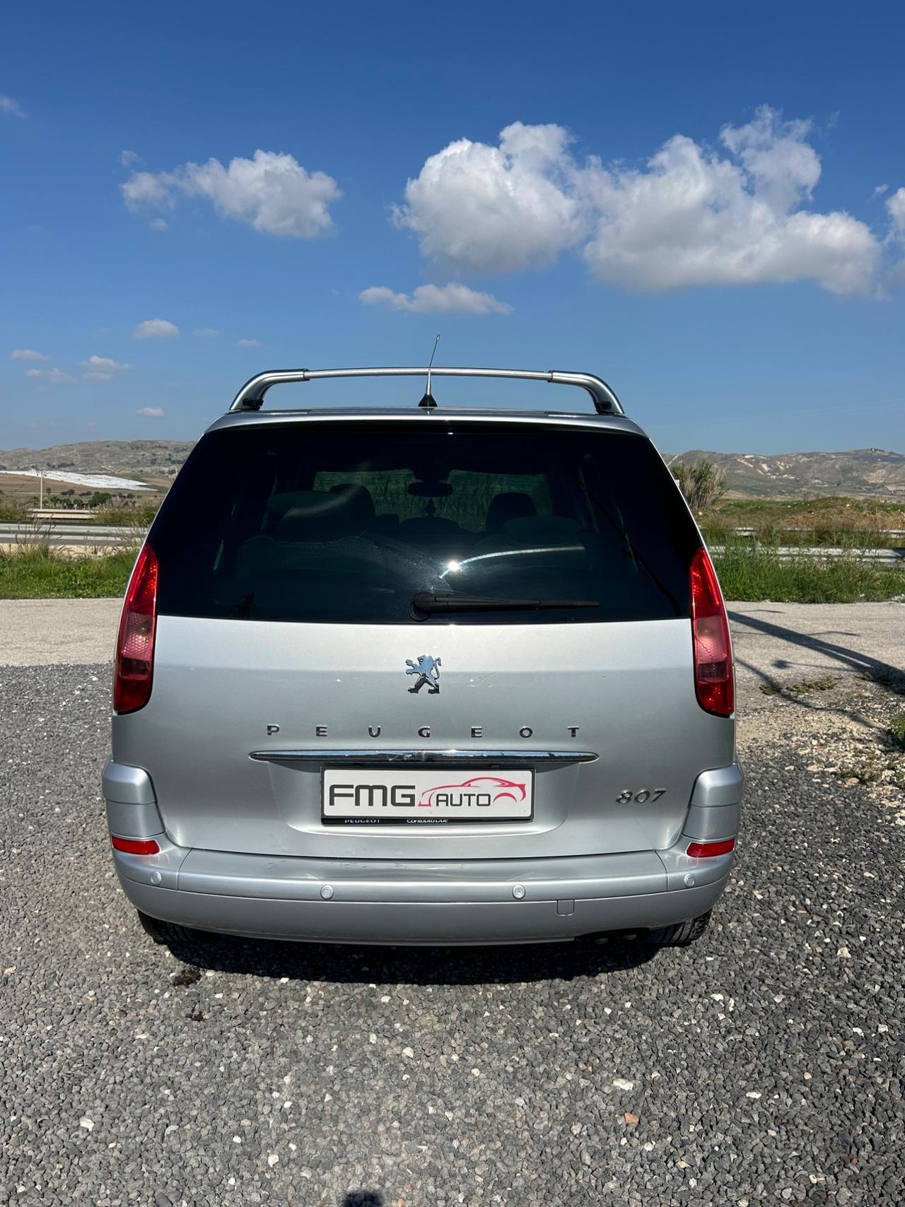 Peugeot 807 2.0 HDi FAP SR