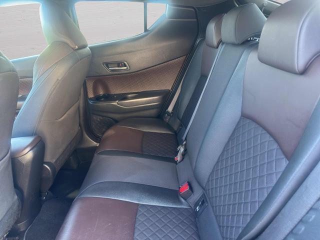 TOYOTA C-HR 1.8 Hybrid E-CVT Lounge