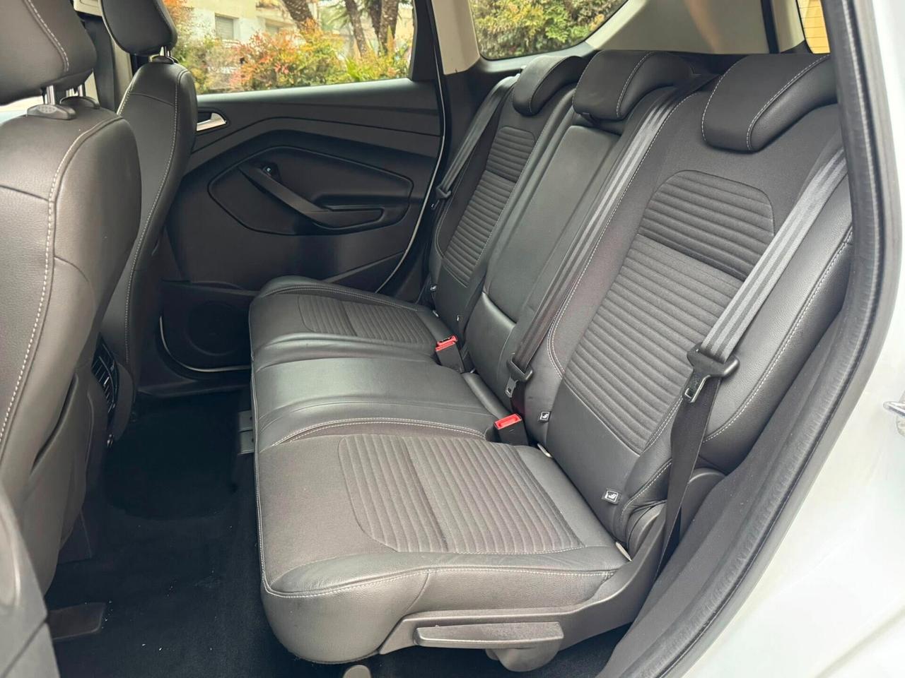 FORD KUGA 1.5 TDCI 120 CV. 2WD TITANIUM NAVI+RETROCAMERA