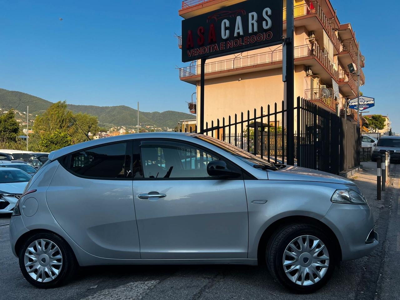 Lancia Ypsilon 1.2 69 CV 5 porte GPL Ecochic Platinum