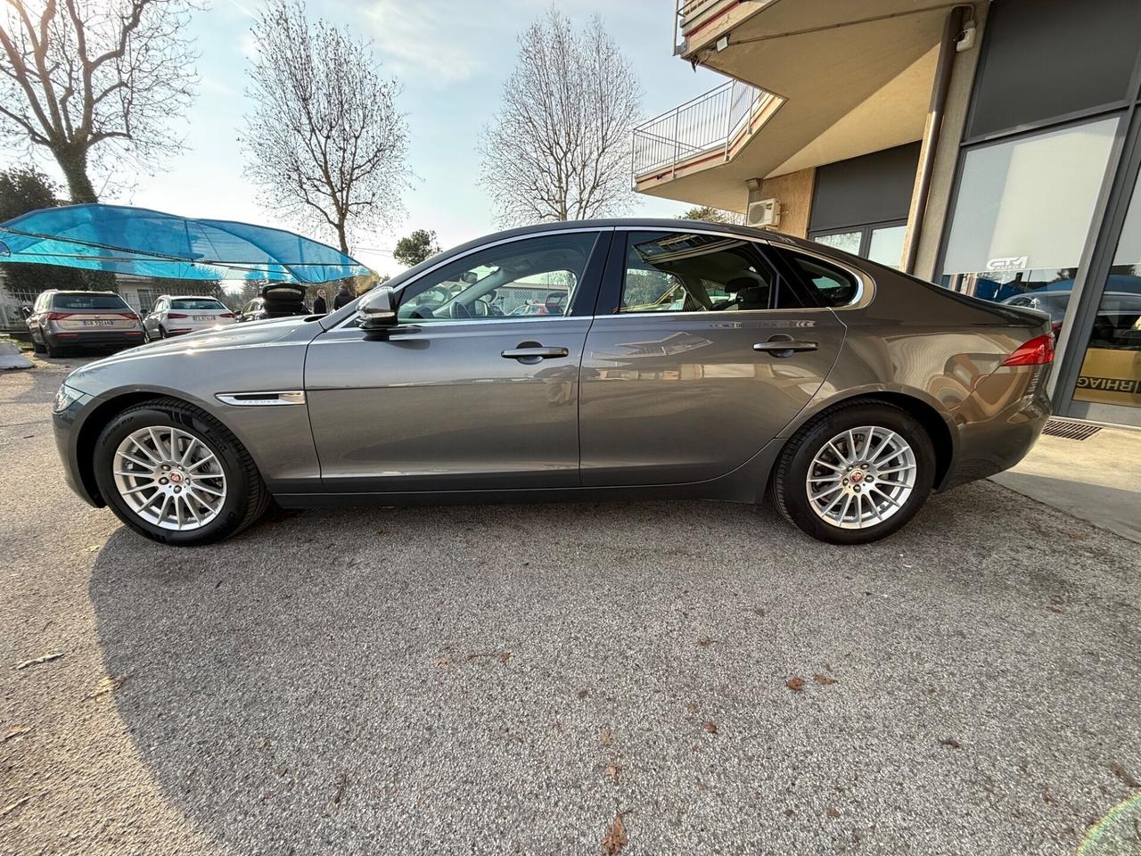 Jaguar XF 2.0 D 163 CV Prestige -Automatica