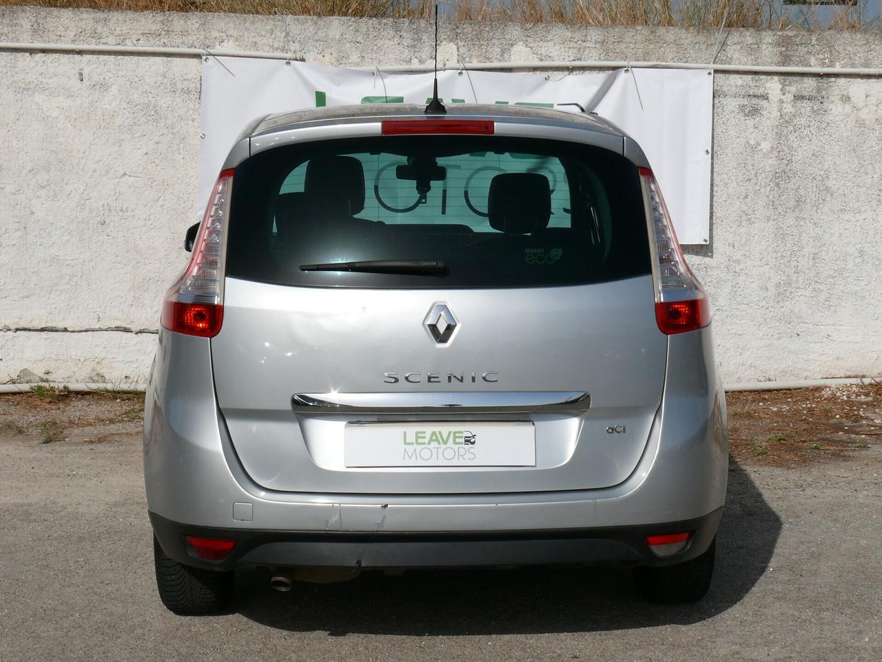 Renault Scenic 7 Posti (M1365)