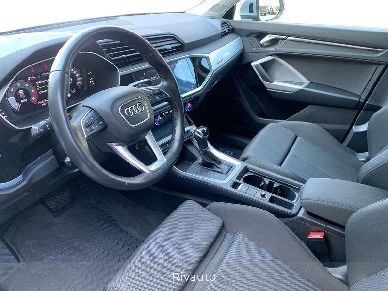 Audi Q3 35 2.0 tdi Business quattro s-tronic