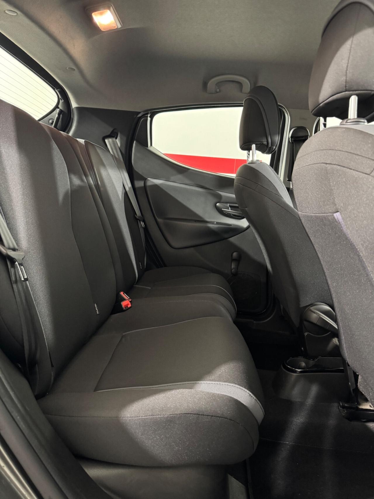 Lancia Ypsilon 1.2 69 CV 5 porte Platinum