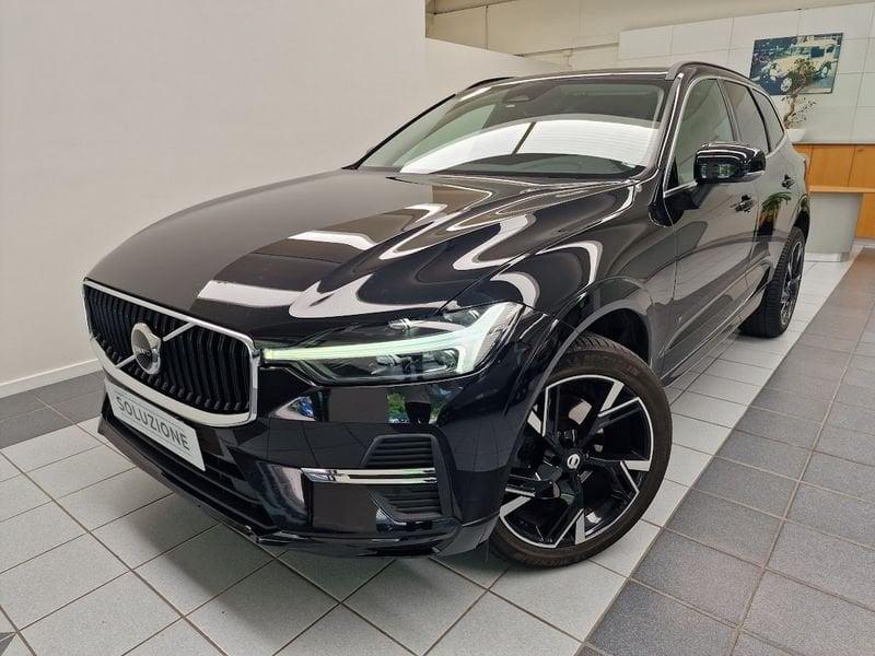 Volvo XC60 B4 (d) AWD Geartronic Momentum AUTOCARRO N1