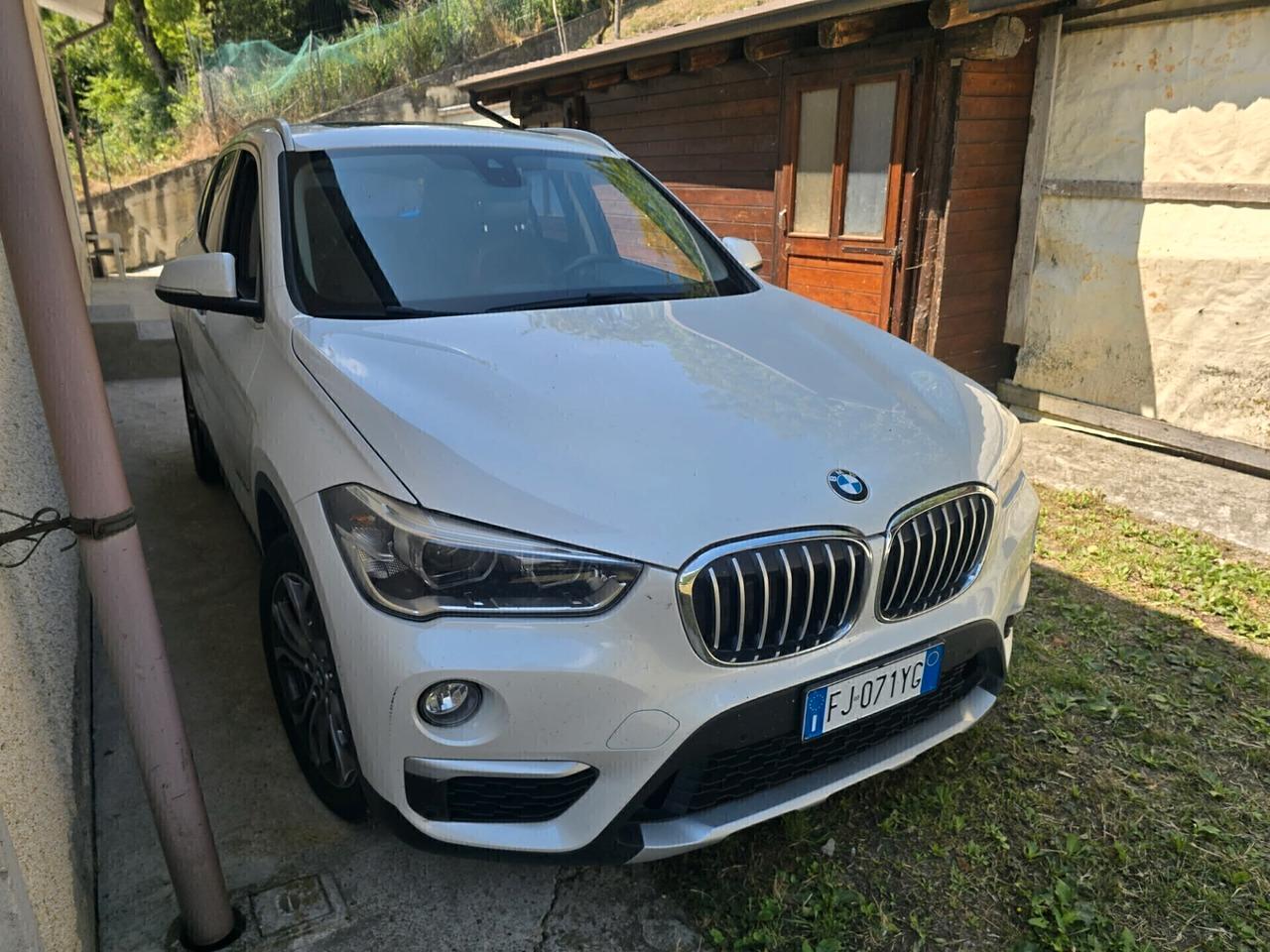 BMW X1 Xdrive - TETTO APRIBILE -bianco perla