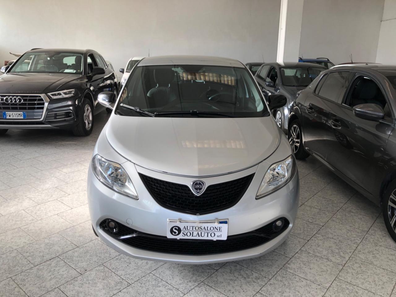 Lancia Ypsilon 1.2 69 CV 5 porte S&S Gold