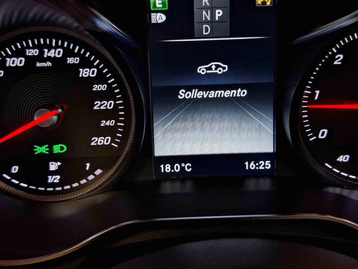 MERCEDES C 220 d Automatic Premium - CABRIO - SOSPENS - FULL OPT