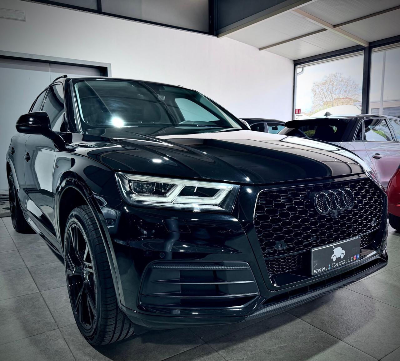 Audi Q5 2.0 TDI 190CV Total Black S-Line