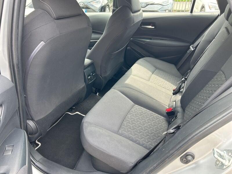 Toyota Corolla Touring Sports 1.8 Hybrid Business