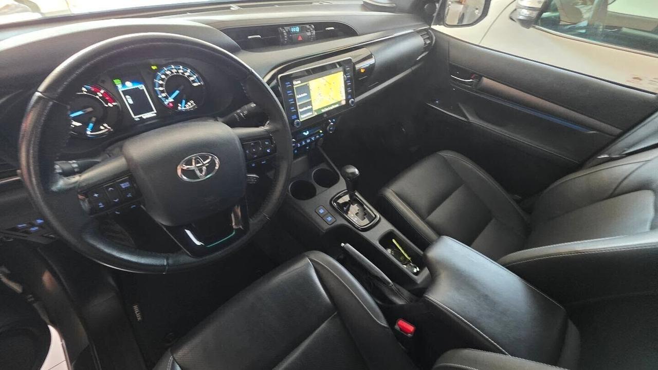 Toyota Hilux 2.8D INVINCIBLE ITALIANA GARANZIA TOYOTA
