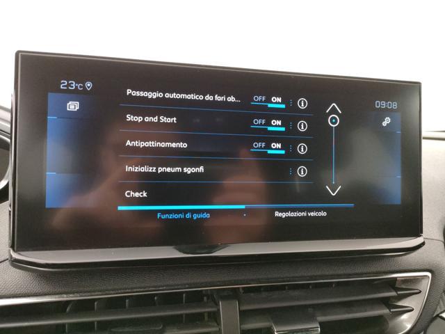 PEUGEOT 5008 BlueHDi 130 S&S EAT8 Allure Pack 7 P.ti