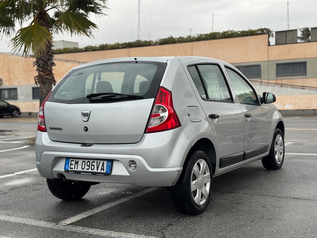 DACIA SANDERO 1.2 BENZINA NEO PATENTATI 12 MESI DI GARANZIA