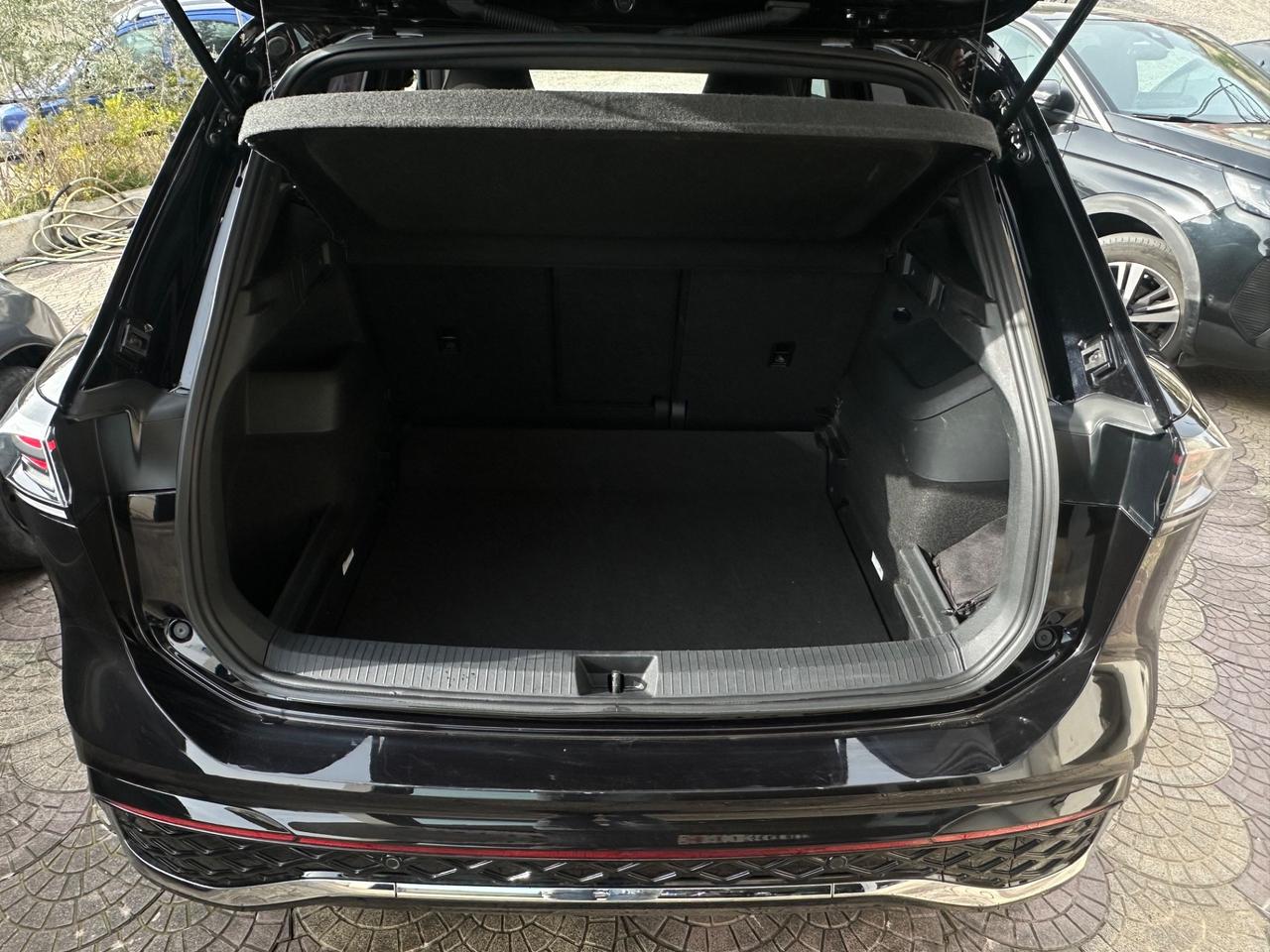 Volkswagen Tiguan 2.0 TDI 150 CV DSG R-Line Plus