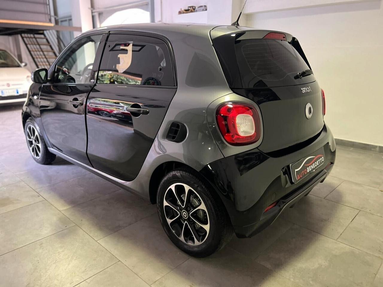 SMART FORFOUR 1.0 SUPERPASSION 11-2019