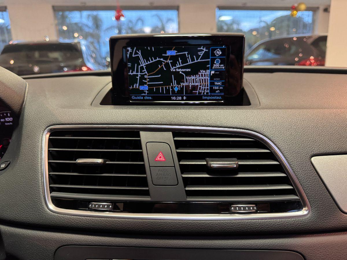 AUDI Q3 2.0 TDI 150 CV Sport Navi/Xeno/Led
