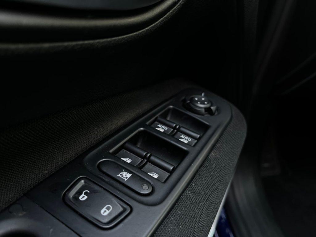 Jeep Renegade 1.6 Mjt DDCT 120 CV Limited tua da €189,00 mensili