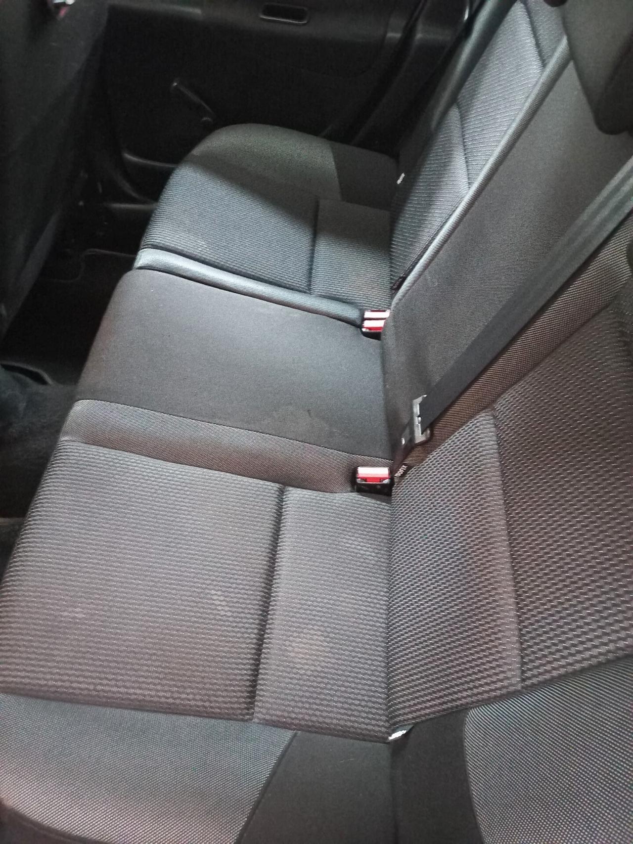 Peugeot 207 1.4 HDi 70CV 5p. Access