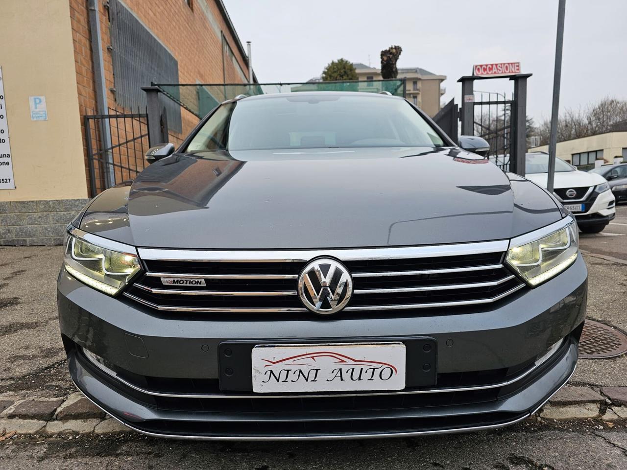 Volkswagen Passat Variant 2.0 TDI 190cv 4Motion*DSG*Navi*Tetto*Bi-Xeno*Cockpit*Euro6*