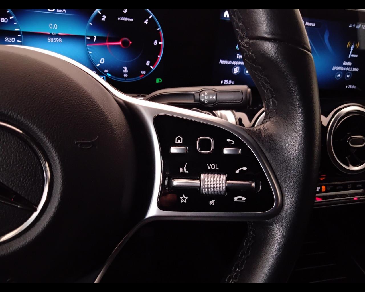 Mercedes-Benz GLB - X247 2019 - GLB 200 d Sport Plus auto