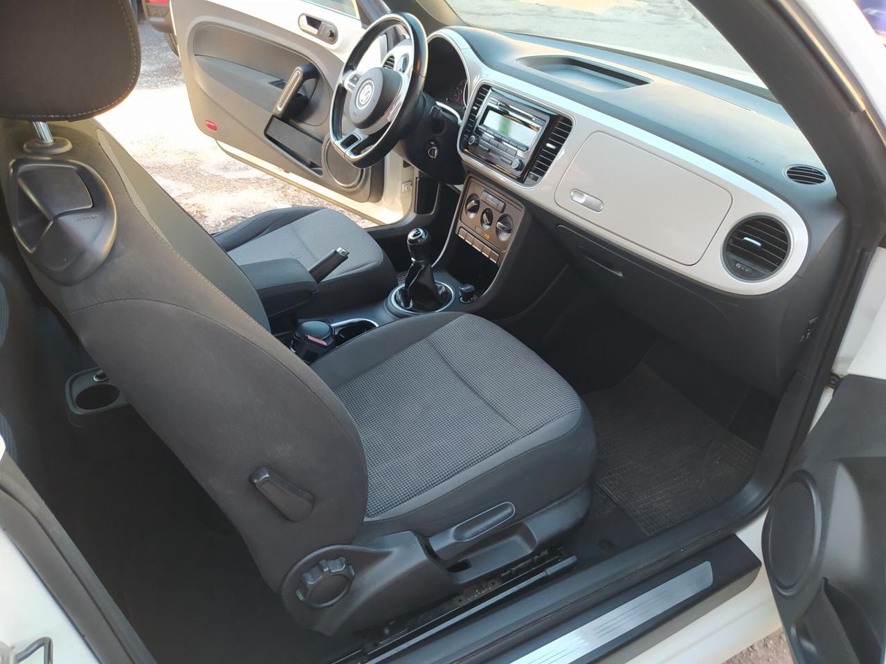 Volkswagen Maggiolino 1.6 TDI Design Neopatentati