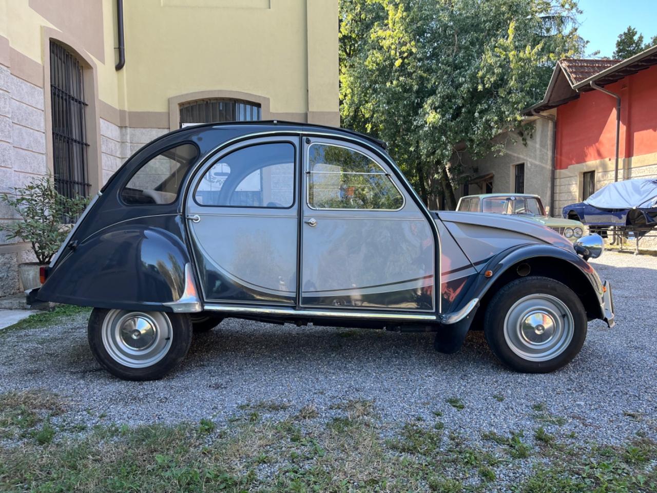 Citroen 2CV Charleston